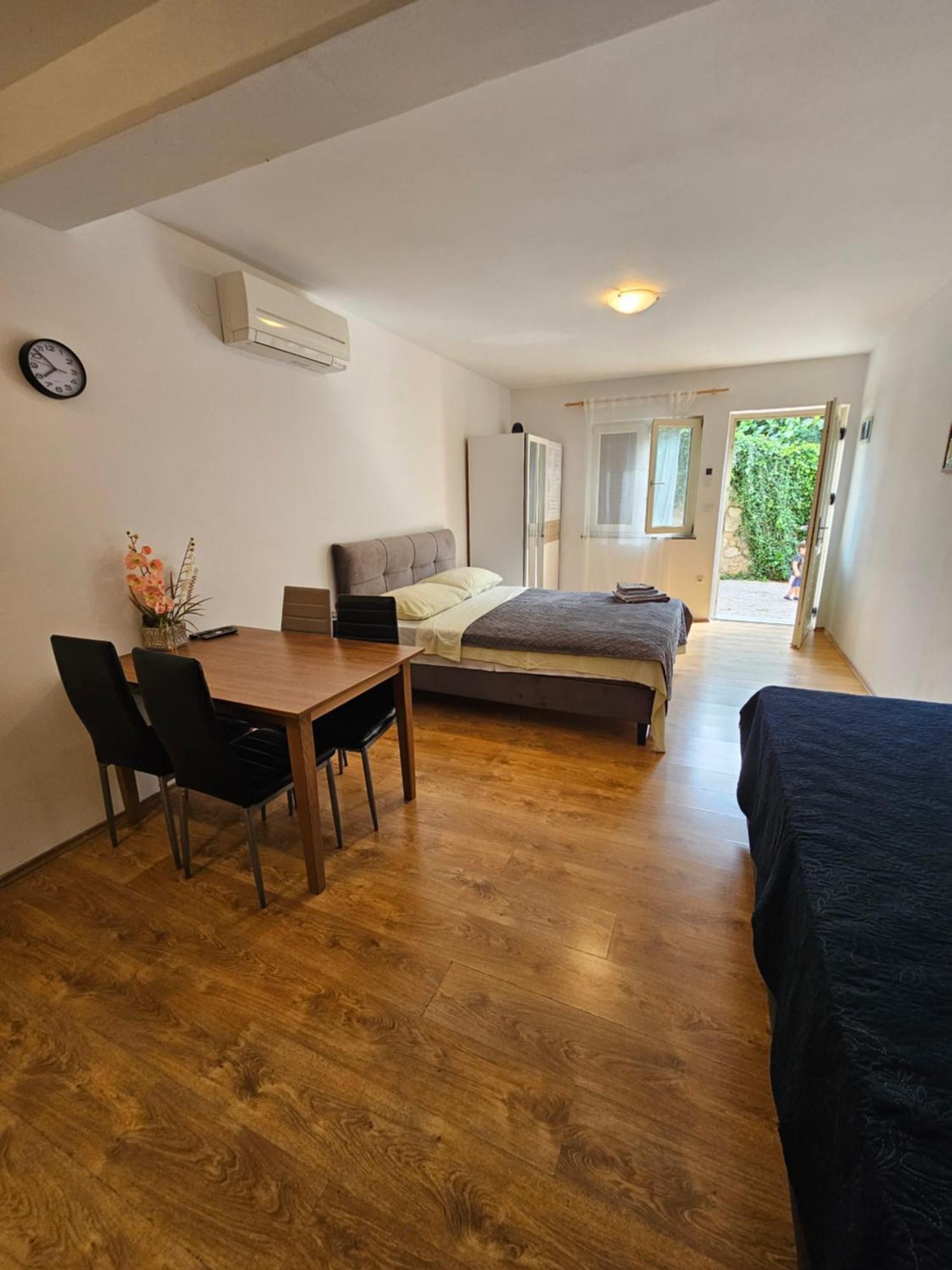 Apartmani Barbara Brsec Luaran gambar