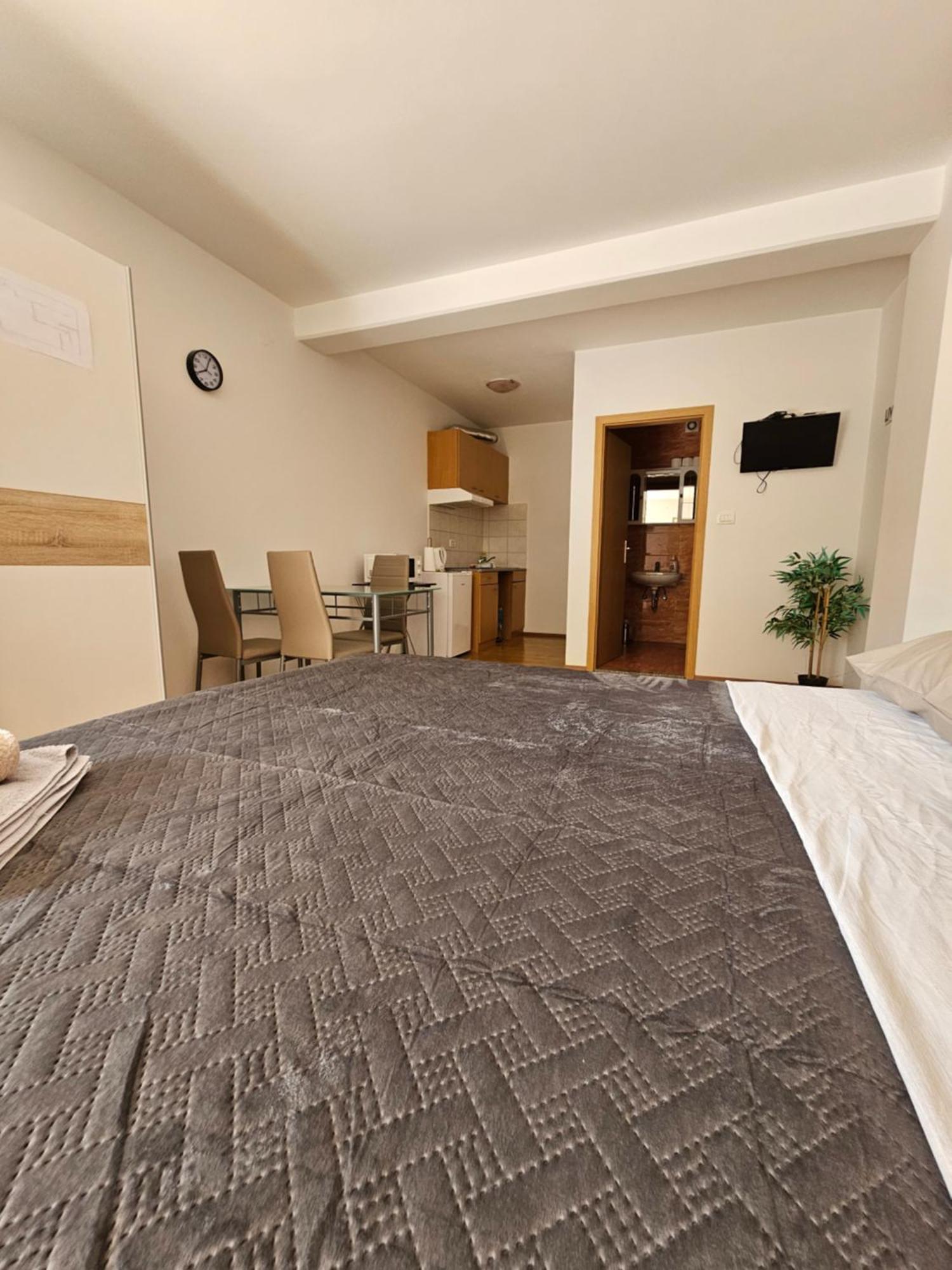 Apartmani Barbara Brsec Luaran gambar